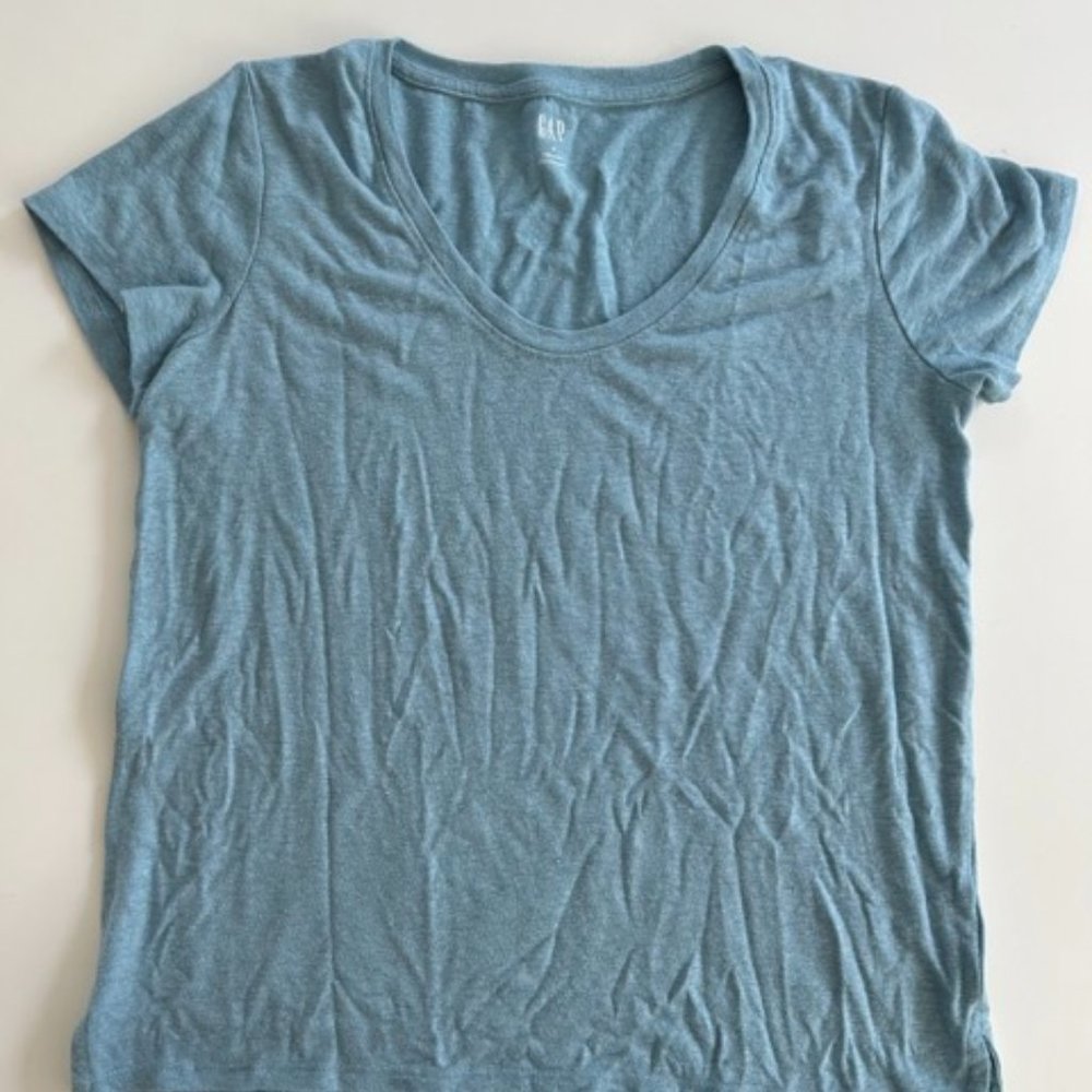 Gap Linen Blue Tshirt with Silver Threading